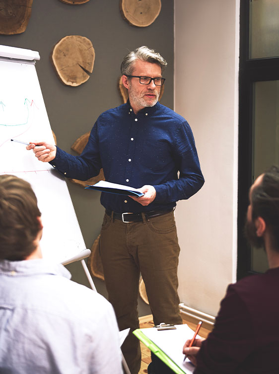 Assurez la réussite de vos projets avec une gestion de projets stratégiques alignée sur vos objectifs, délais et budgets.